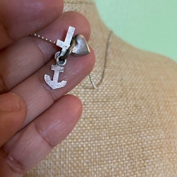 Silver Faith,Hope, Love Pendants Necklace- Cross, heart and anchor - Picture 5 of 9